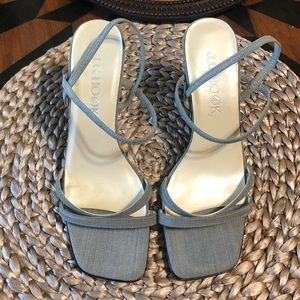 NWOT J G Hook Heels in Size 7 1/2